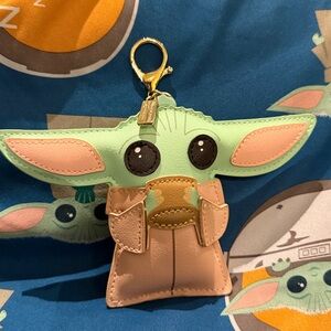 Disney Grogu Bag Charm.
Star Wars: The Mandalorian.